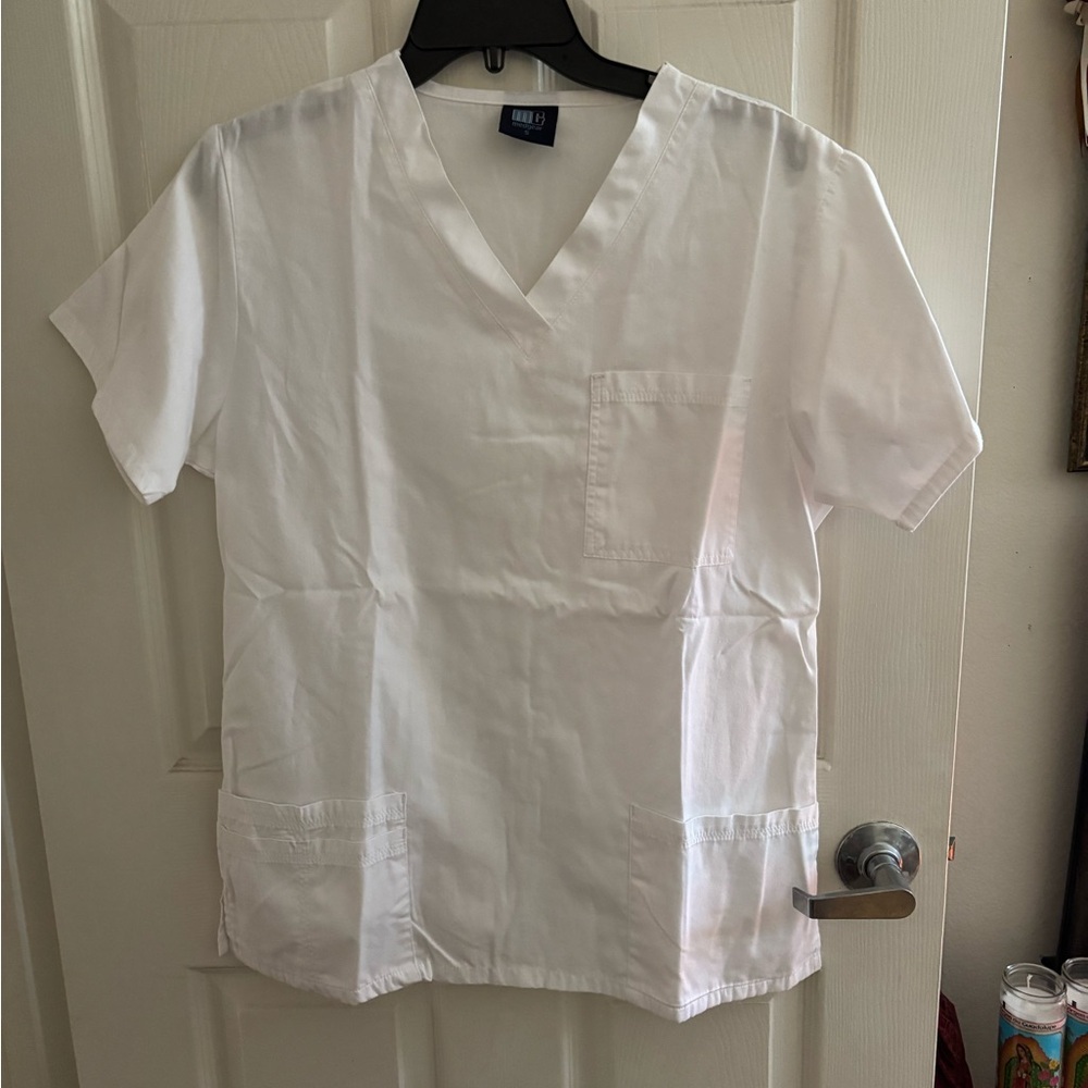 Cherokee Men's White V-Neck Shirt